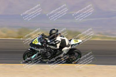 media/Dec-17-2022-SoCal Trackdays (Sat) [[224abd9271]]/Turn 12 Inside Distant (1025am)/